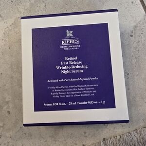 Kiehl's Retinol Fast Release Night Serum - White and Purple
